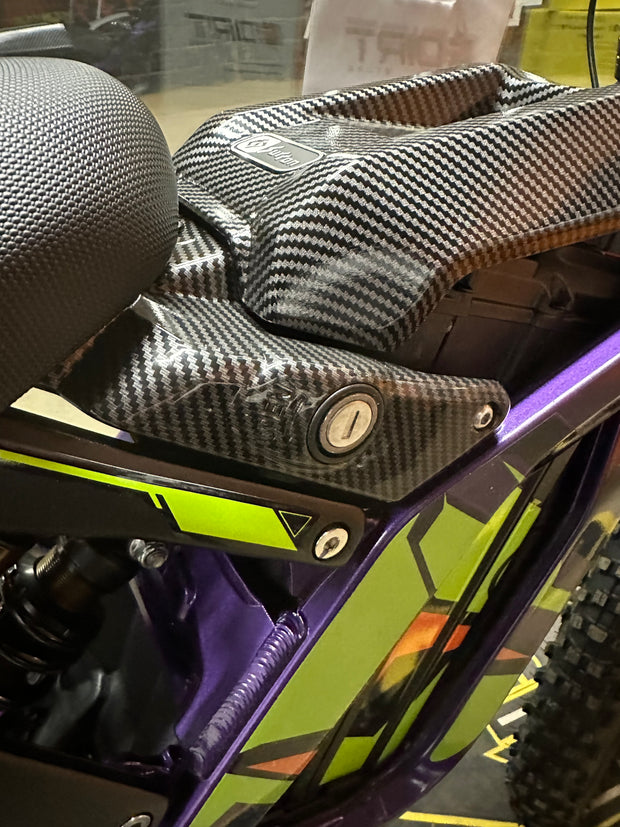 Sur-Ron Light Bee zadel/ slot carbon